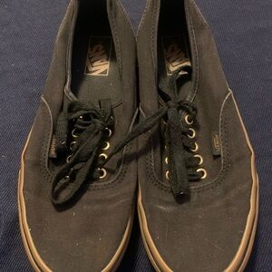 Vans Black Canvas Low-Top Sneakers with Gum Sole